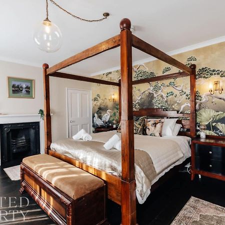 Central Townhouse With Garden & Free Parking Бат Экстерьер фото